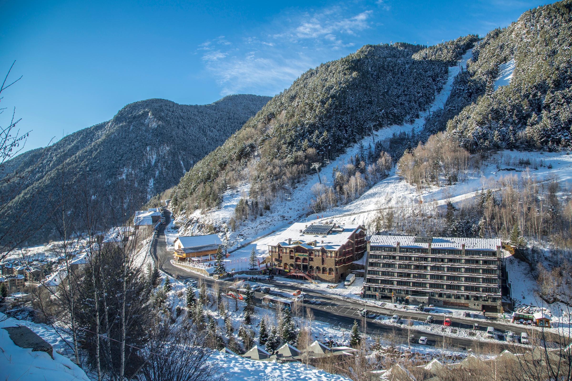 Yomo Patagonia Hotel Arinsal Bagian luar foto